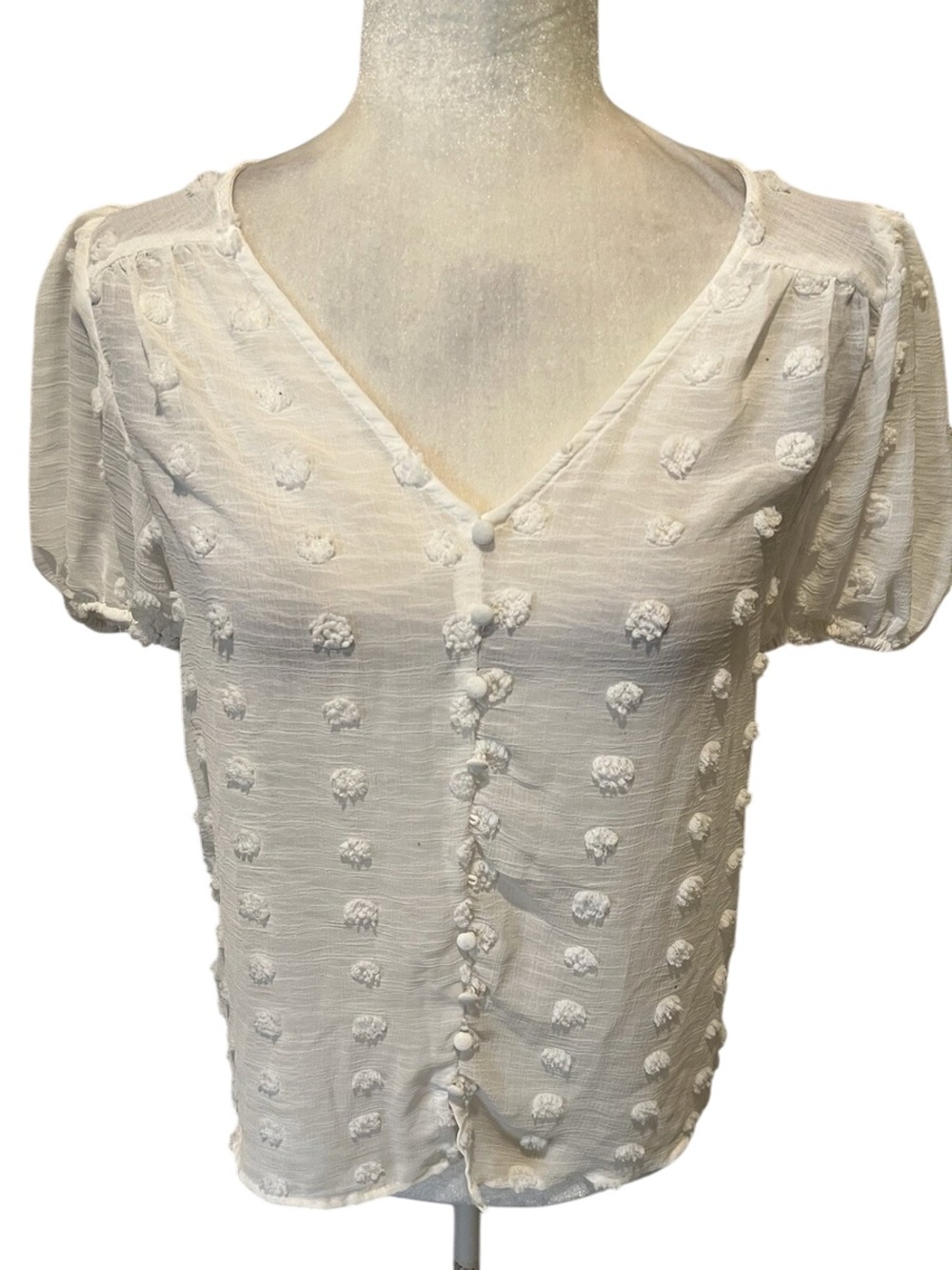 E&M Women’s Button Front Large Swiss Dot White Top Short Sleeve V-Neck Size Med